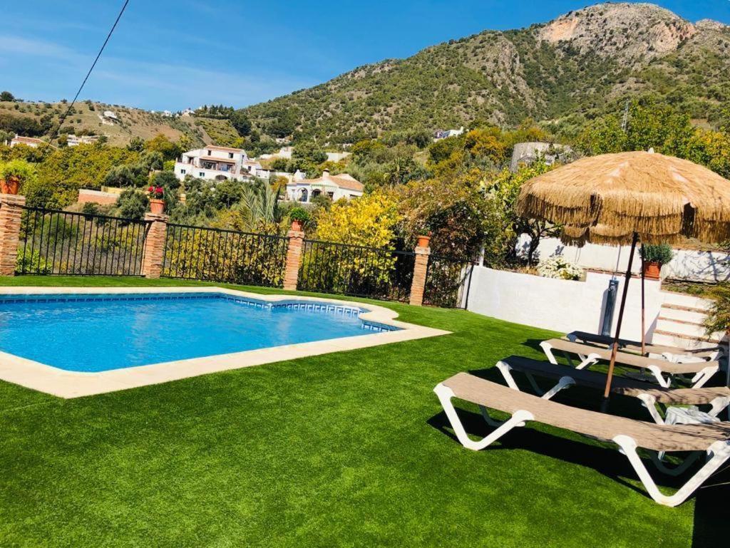 Villa En Frigiliana Con Piscina Y Jacuzzi Exterior foto